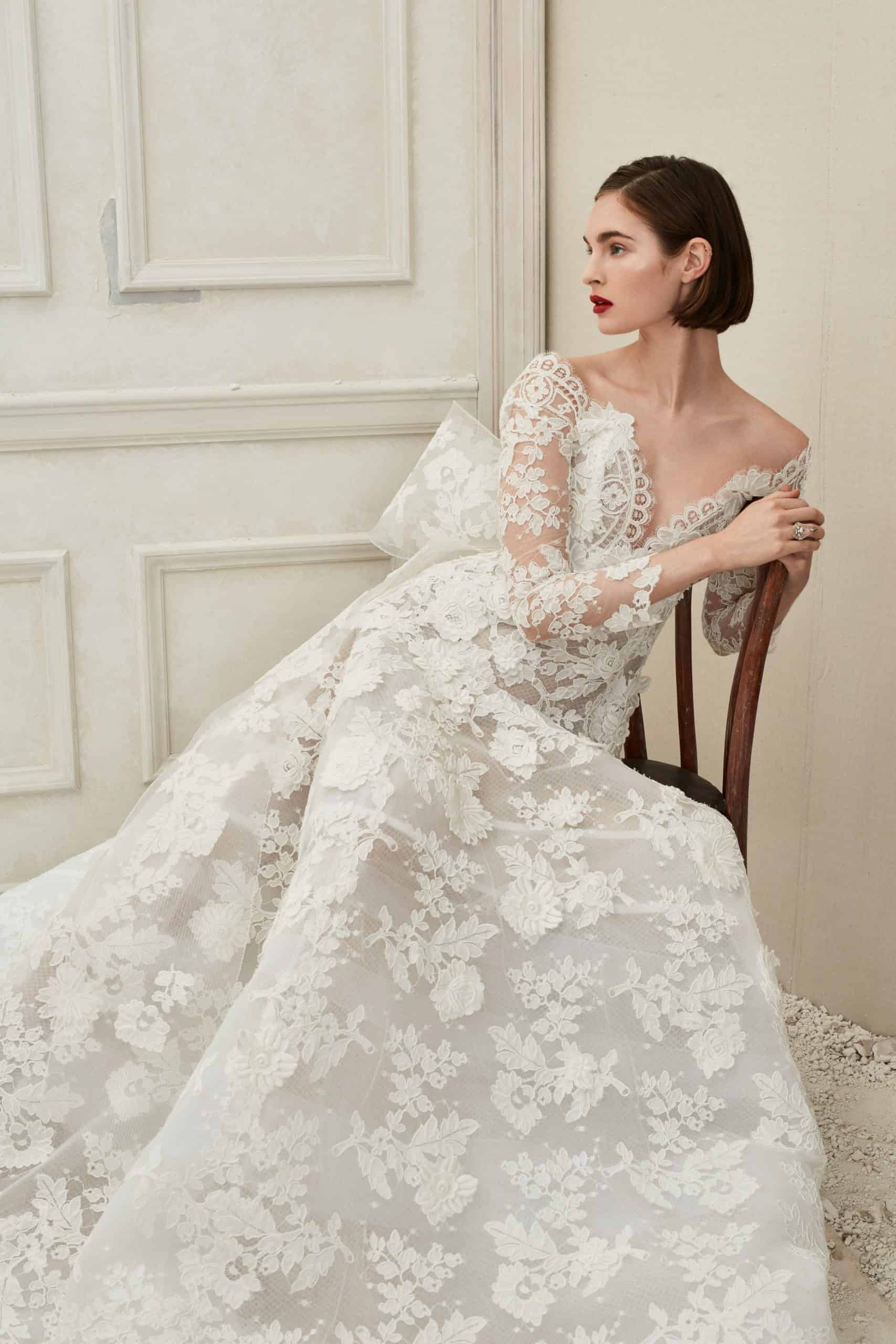 lace wedding dress with a back bow fall 2019 by Oscar de la Renta