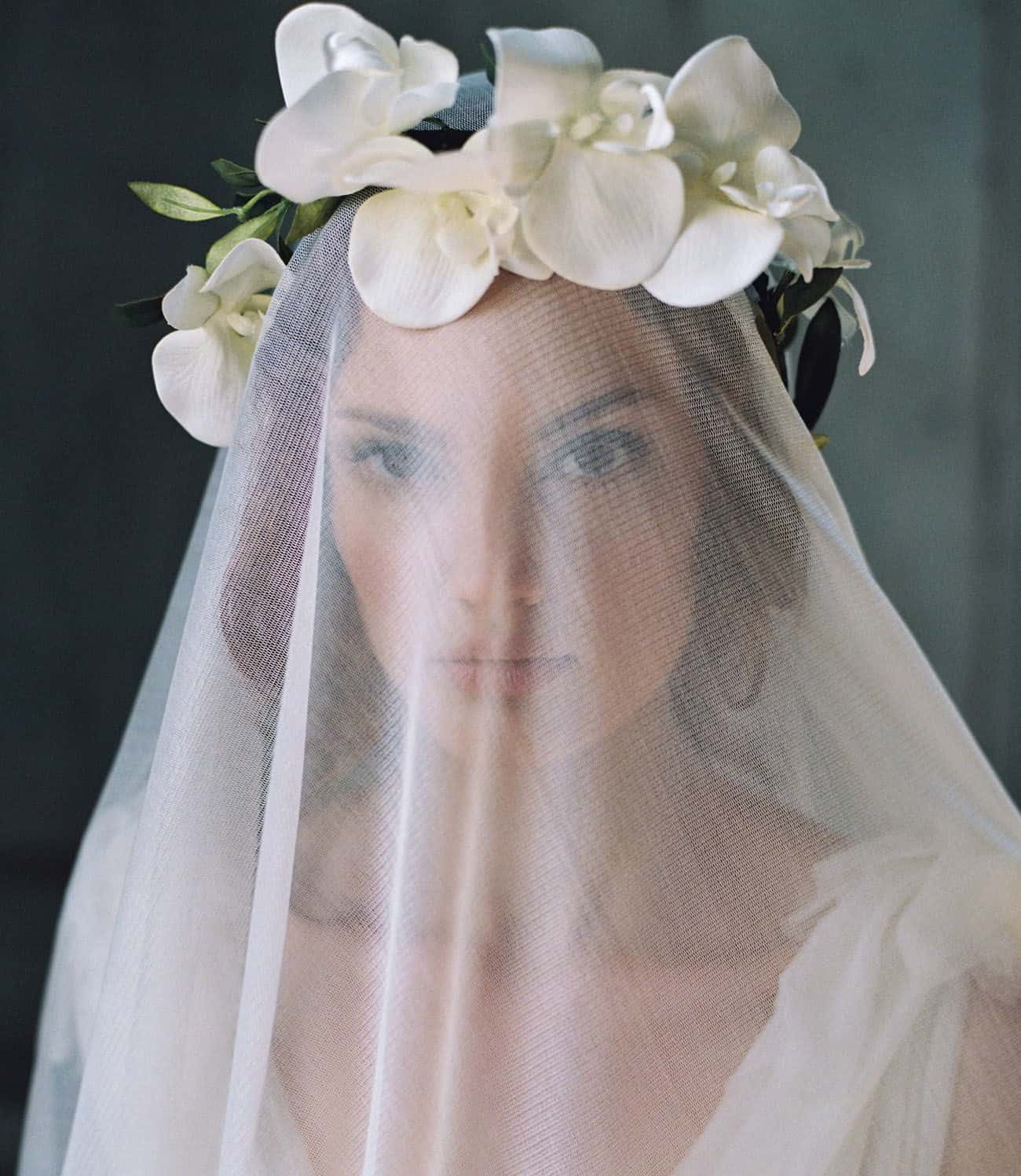 bridal-hair-artificial-flowers-5