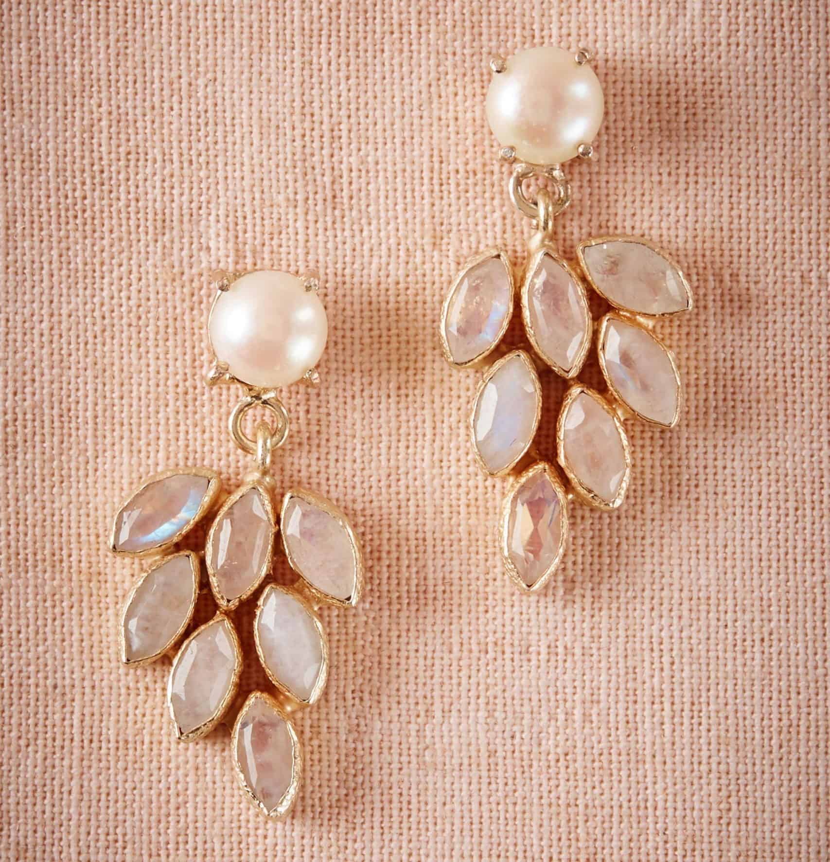 νυφικά σκολαρίκια με πέτρες moonstone