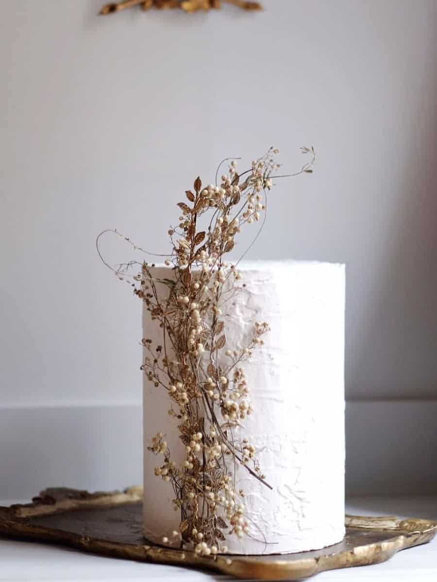 wedding cake with dried flowers
