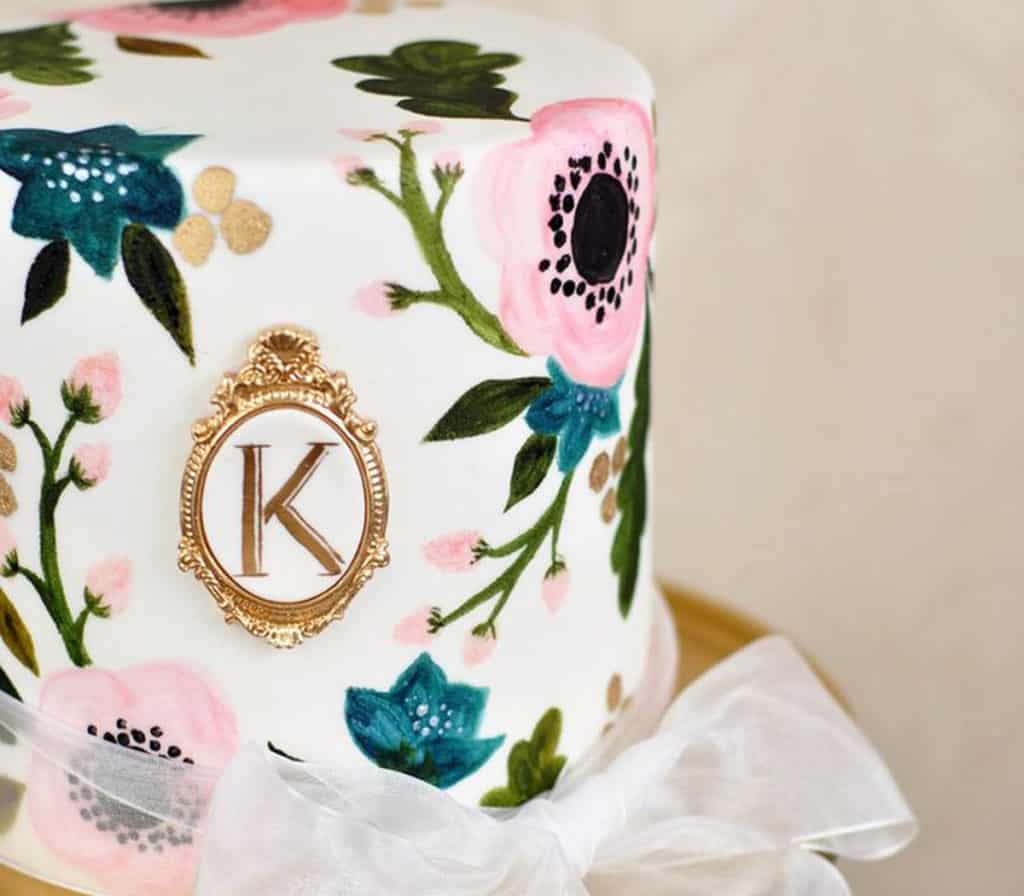 Artistic wedding cakes