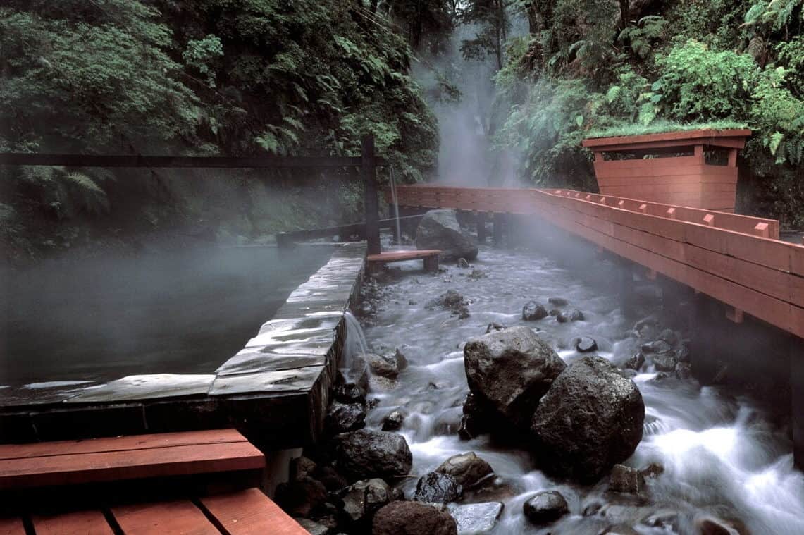 CREATOR: gd-jpeg v1.0 (using IJG JPEG v62), quality = 95 honeymoon top 10 alternative destinations Pucon Chile